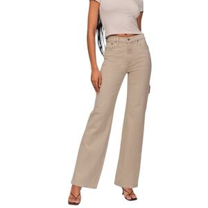 Abercrombie & Fitch High Rise 90s Relaxed Jean size 2 Short in Oat